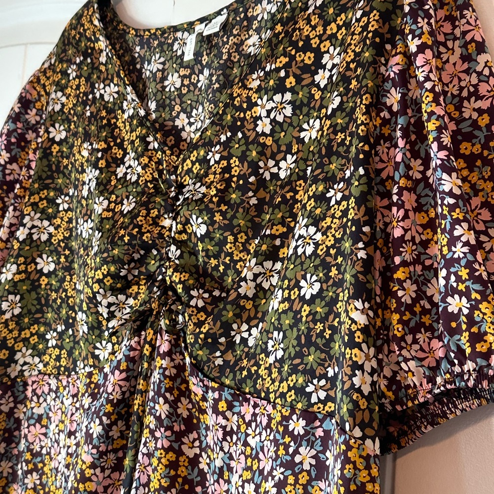 Cato: Spring Floral Top